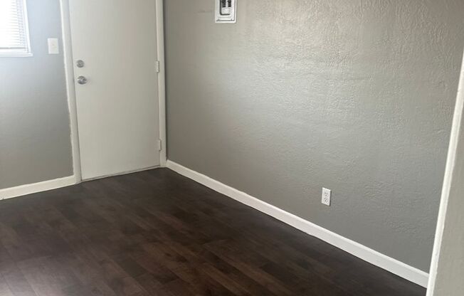 2 beds, 1 bath, 750 sqft, $970, Unit B07 1060 14
