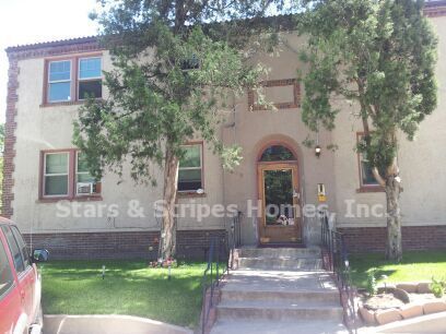 Historic Spacious 2 Bed 1 Bath with Study across City Park! Water/Heat/Trash/Sewer Included! Off Street Parking