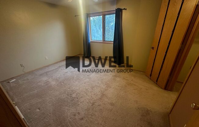 2 beds, 1.5 baths, $1,650