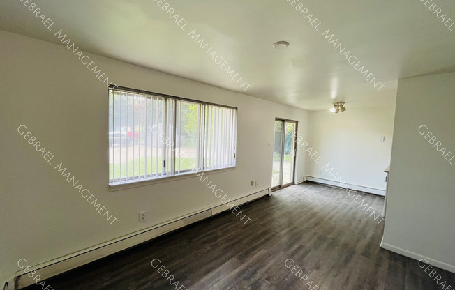 1630 N PONTIAC TRL