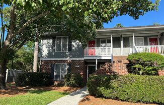 Charming 2BR Condo – Move-In Ready!