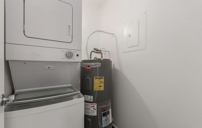 1 bed, 1 bath, 650 sqft, $1,125, Unit 201