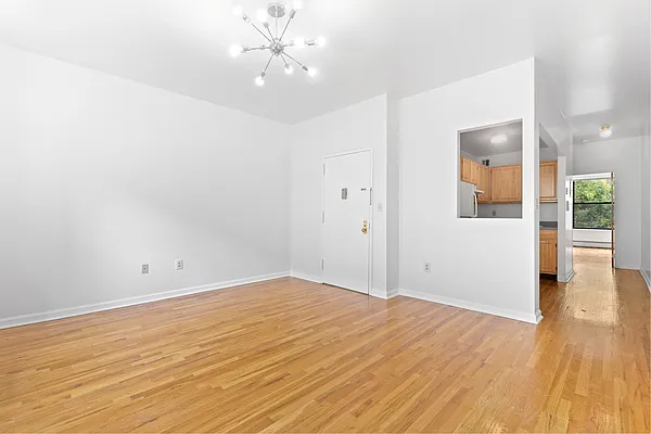 105 W 136 ST