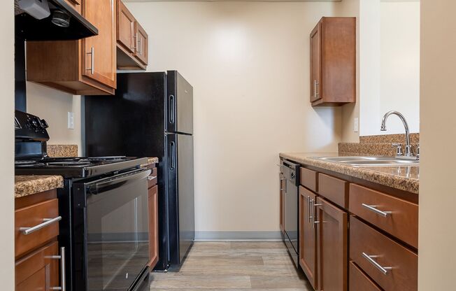 Walnut Manor Apartments