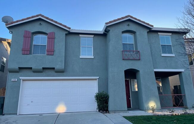 LARGE TWO STORY HOME IN ROCKLIN WITH 4 BEDROOM PLUS DEN & BONUS ROOM