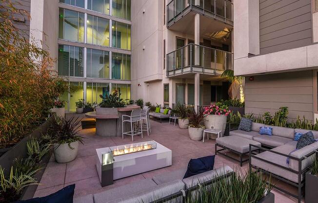 Garden Courtyard at F11 Luxury Apartments in San Diego, CA