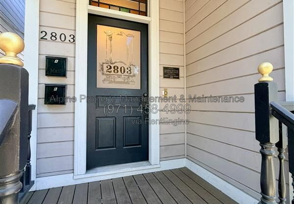 2803 SW 1 AVE