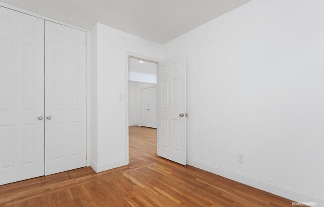800 CORTELYOU RD