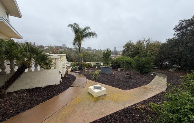 Gorgeous 3 bedroom house with amazing views and huge garden