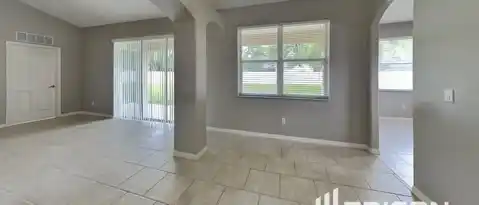 24 ROYAL PALM LN