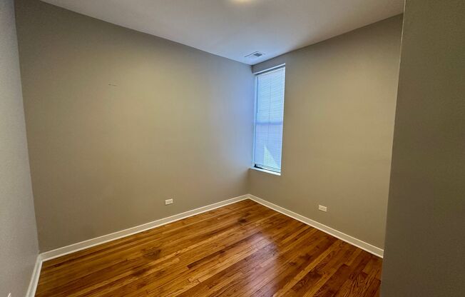 2 beds, 1 bath, $1,875, Unit 1739 #3