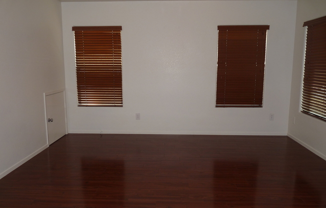 SOUTHWEST 3 BEDROOM, 2.5 BATH WITH LOFT