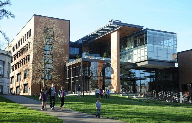 Studio, 1 bath, 330 sqft, $1,789, Unit 201