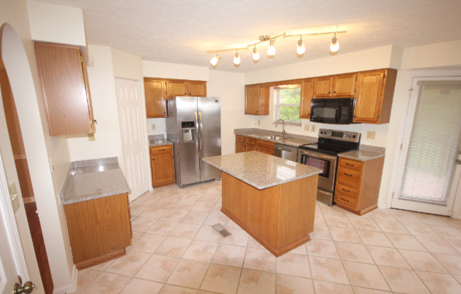 105 WOODBINE DR