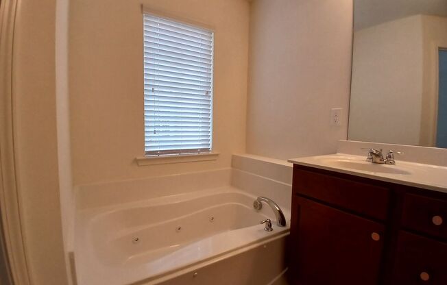 3 beds, 2.5 baths, $2,195