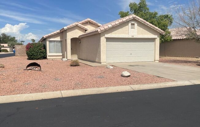 15752 W Lundberg St, Surprise