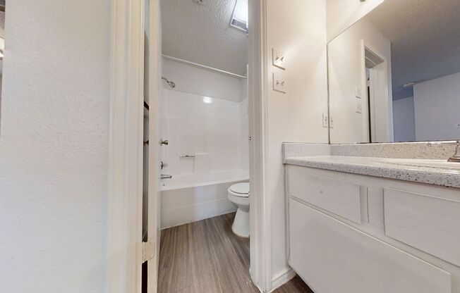 Studio, 1 bath, 474 sqft, $939, Unit 301