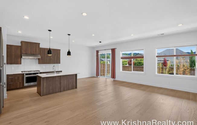 Stunning 4-Bed | 2.5-Bath Toll Brothers Contemporary Home | Orchards at Abbey Creek Neighborhood