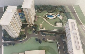 A one bedroom, one bath, with 1 parking apartment at Queen Emma Gardens -
