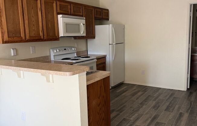 112 W 3rd St