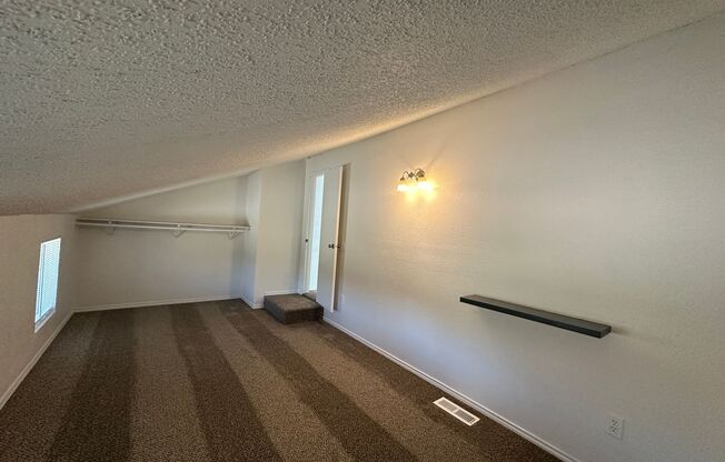 2 beds, 1.5 baths, $1,200, Unit APARTMENT 505