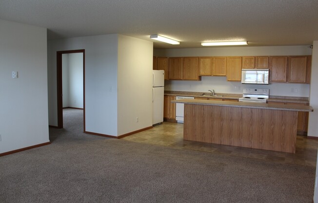 3 beds, 2 baths, 1,232 sqft, $1,425, Unit 102