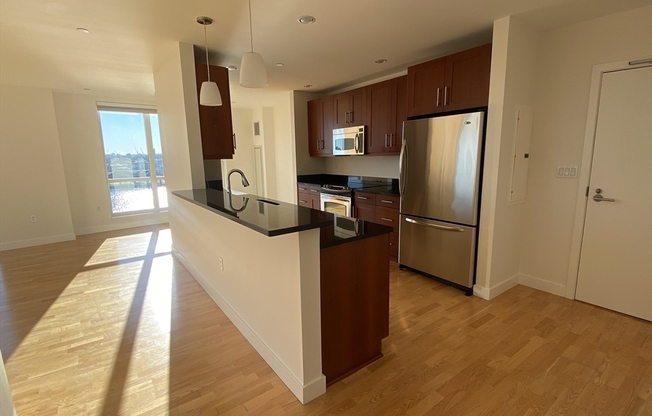 2 beds, 2 baths, 1,266 sqft, $4,400, Unit 1112