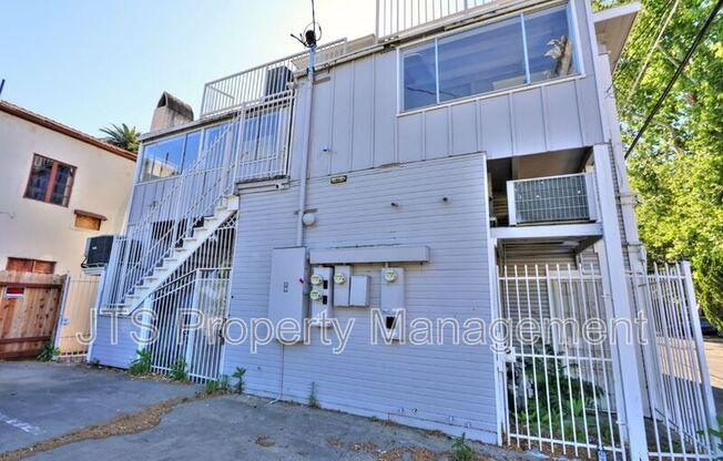 1119 200 24 ST