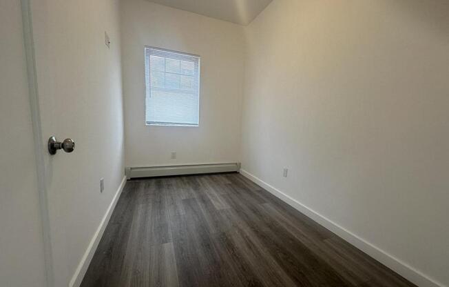 3 beds, 1 bath, $3,100