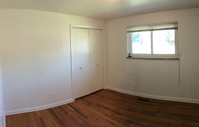 700-702 South Lashley Lane