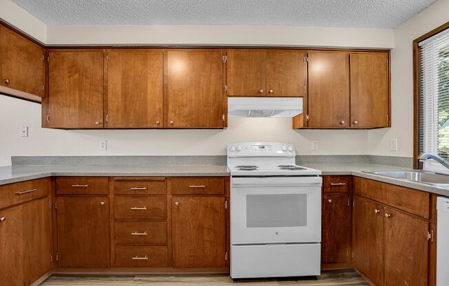 2 beds, 1.5 baths, 1,050 sqft, $2,049, Unit 214-772A