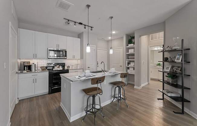 Luxury 1-3 Bedroom San Antonio Apartments with Garages