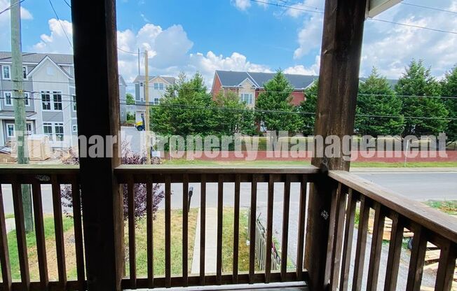 3 beds, 2.5 baths, $2,850, Unit A