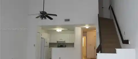 6473 SW 128 CT