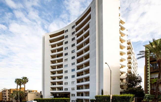 2 beds, 4.5 baths, 2,130 sqft, $8,500, Unit 1209