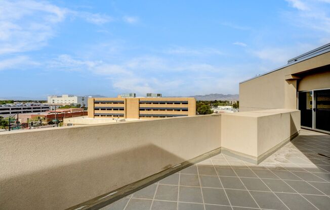 1 bed, 2 baths, $1,750, Unit 409