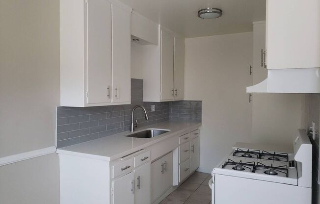 1 bed, 1 bath, $1,750, Unit 4