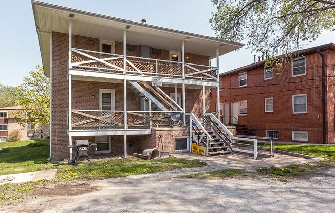 4611 COOPER AVE