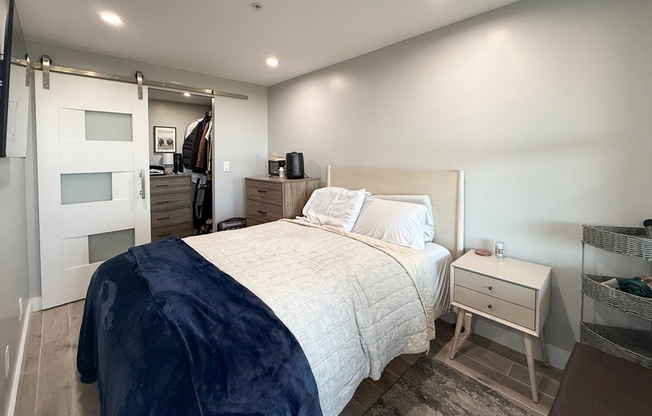 1 bed, 1 bath, 590 sqft, $4,000, Unit 11G