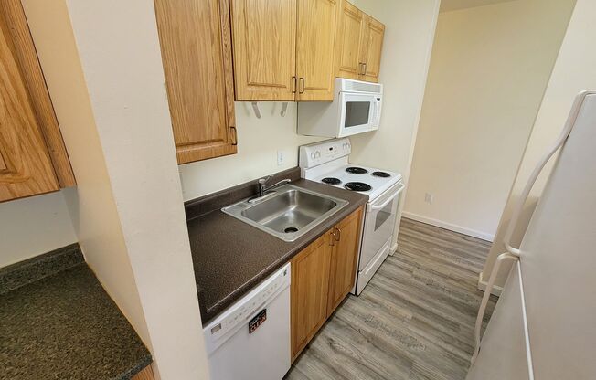 1 bed, 1 bath, $1,845, Unit C-401
