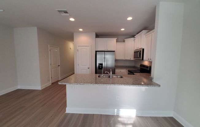 3 beds, 2.5 baths, 1,542 sqft, $1,900, Unit Hathaway Townhomes