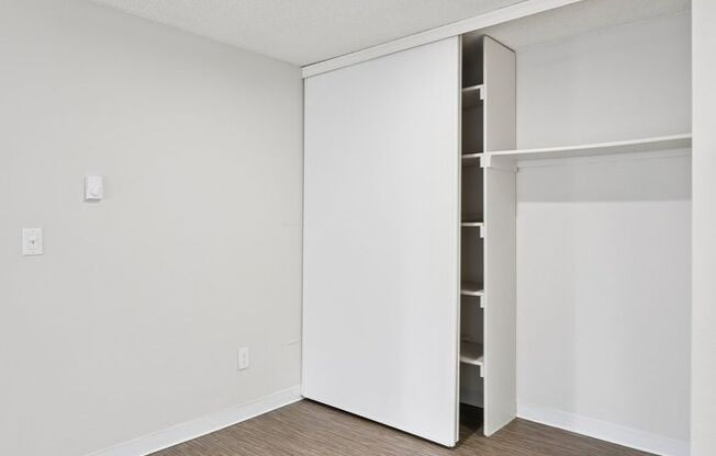 2 beds, 1 bath, 740 sqft, $1,499, Unit C-03