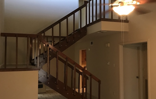 Beautiful Clean 3 bedroom, 2 Full Baths townhouse