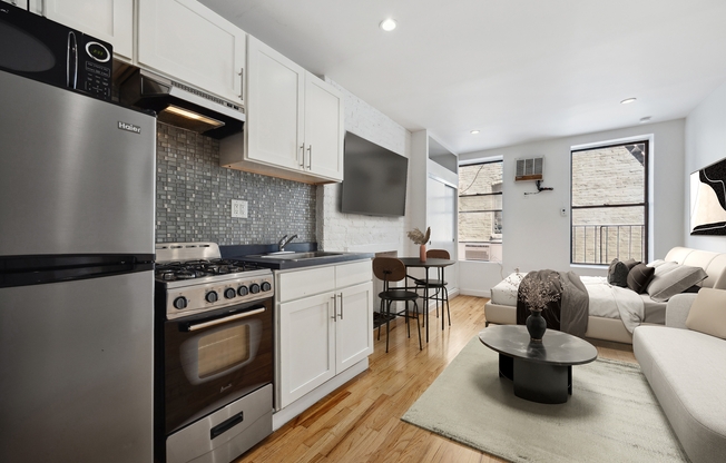 76 E 1st St 1BG