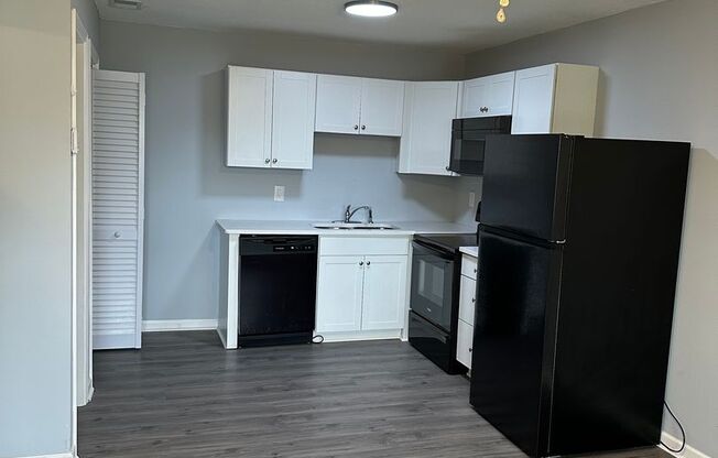 1 bed, 1 bath, $945