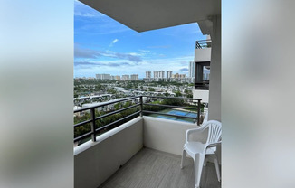 600 Three Islands Blvd