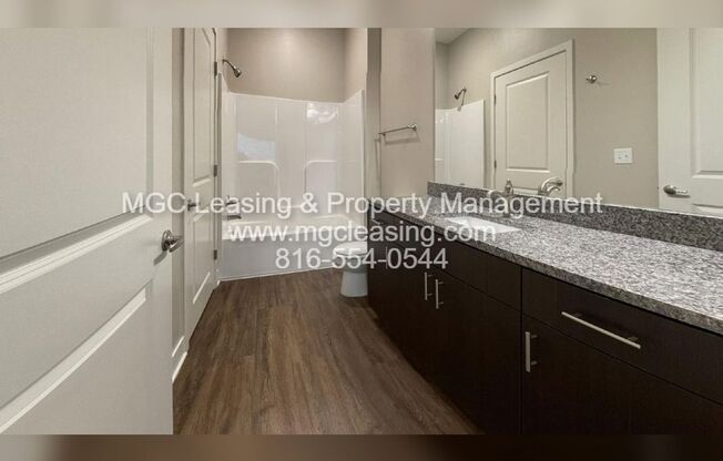 2 beds, 2 baths, 965 sqft, $1,379, Unit 5511-2B NE 80th Ter