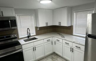 1 bed, 1 bath, $1,595, Unit 10