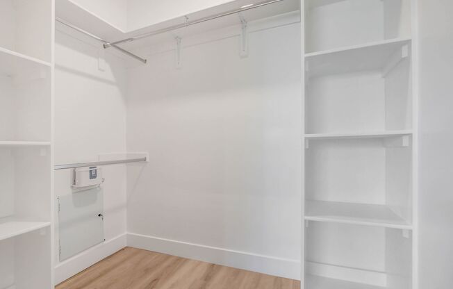 2 beds, 1 bath, 1,013 sqft, $2,815, Unit 203