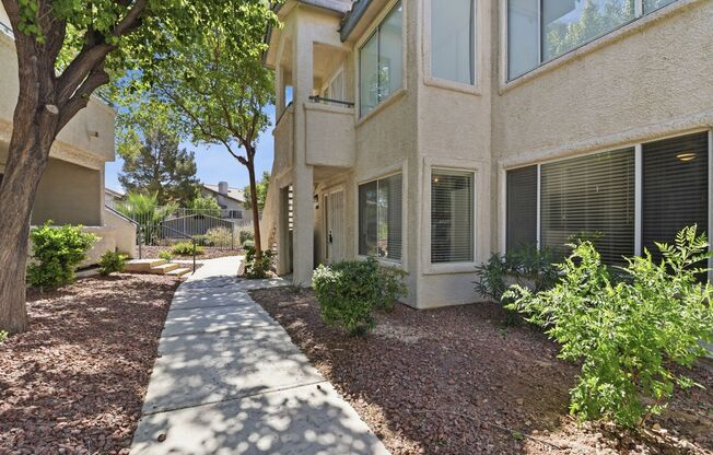 2 beds, 2 baths, $1,200, Unit # 103